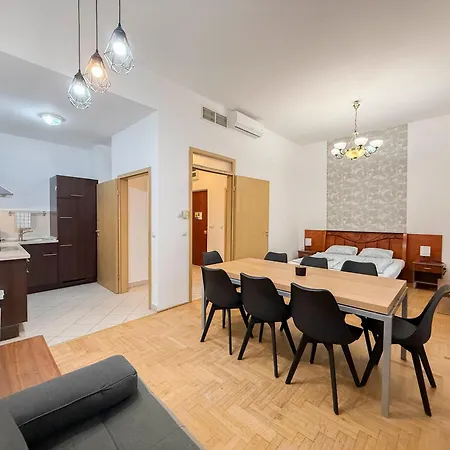 Apartamento K13 Gozsdu